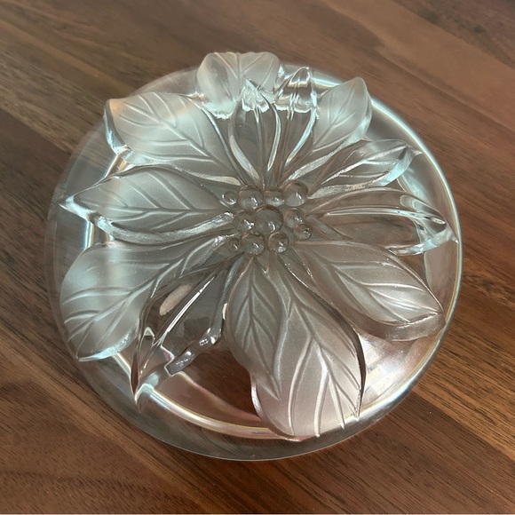 Crystal Poinsettia Candy Dish - Picture 6 of 6